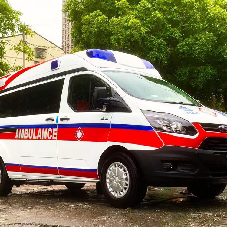 西昌镇重症监护救护车出租护送返乡